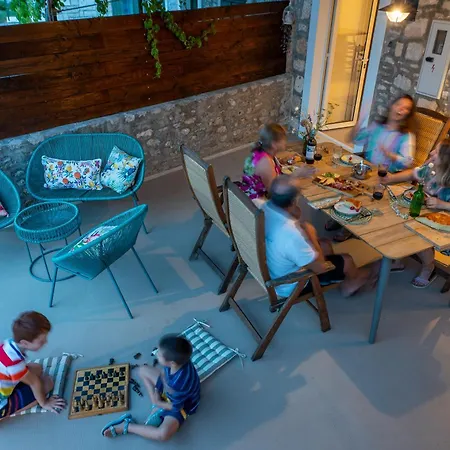 Semesterbostad Nona Vi - Boutique Stone House